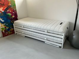 Ausziehbett 90x200cm inkl. Pfister-Matratze, wenig gebraucht