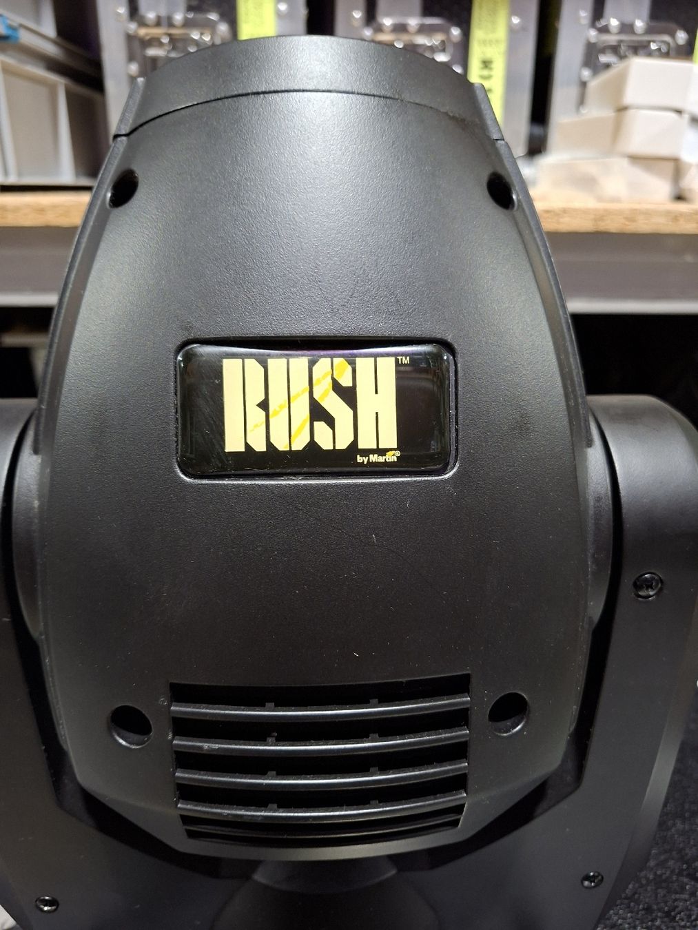 Martin Lampade: MARTIN RUSH MH 5 Profile Scheinwerfer gebraucht 2von4 moving – Usato da Chur venduto da 80808080 3