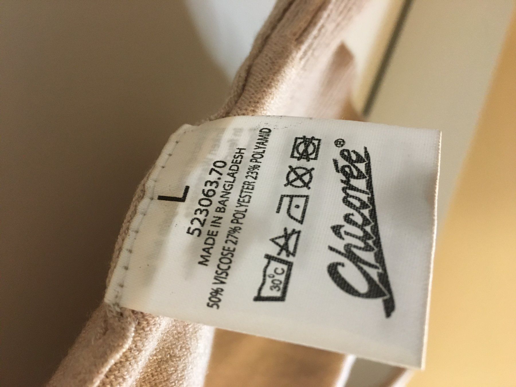 Maglioni & Felpe: Damenpullover Gr.: L, schöne beige Farbe ,V-Ausschnitt, NEU – Nuovo e nell'imballaggio originale da Heerbrugg venduto da dwfg 7