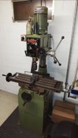 Tischbohrmaschine mit Zubehör