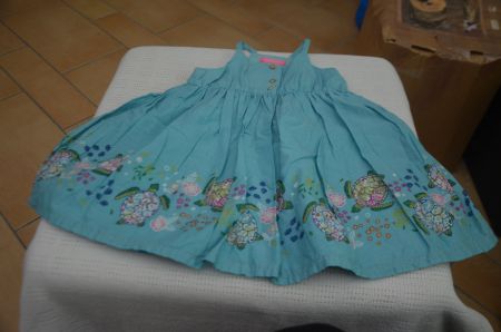 TAILLE 86 - JOLIE ROBE