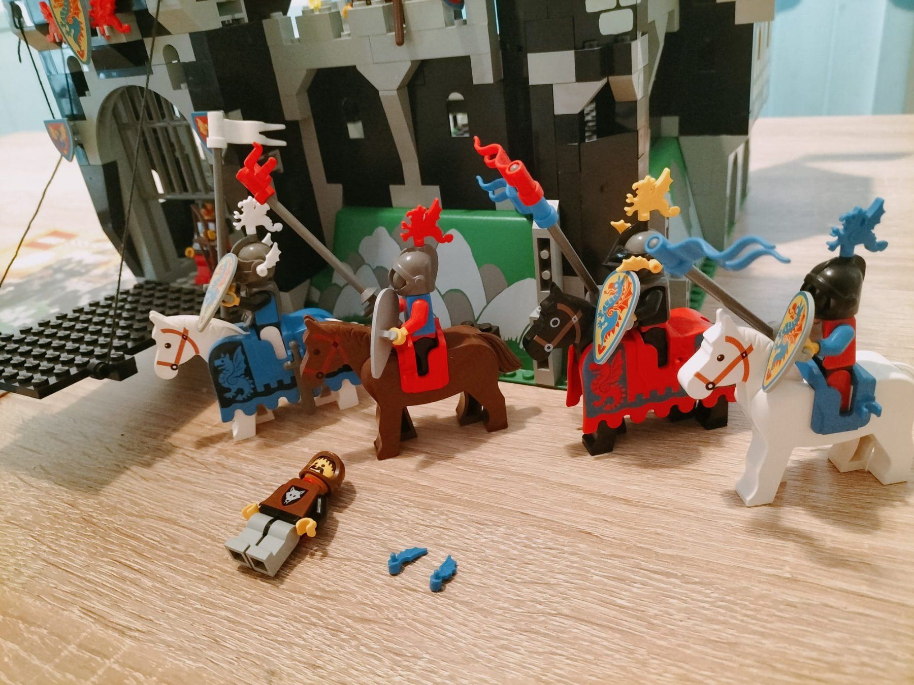 Lego Giocattoli: Ritterburg 6086 – Usato da Langnau im Emmental venduto da Ramona910 4
