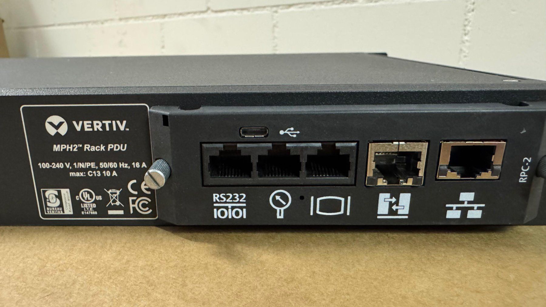 Stromzufuhr: Vertiv Geist MPH2 Managed Rack PDU Stromverteiler 1HE – Neu (gemäss Beschreibung) aus Dietikon von Arimax 4