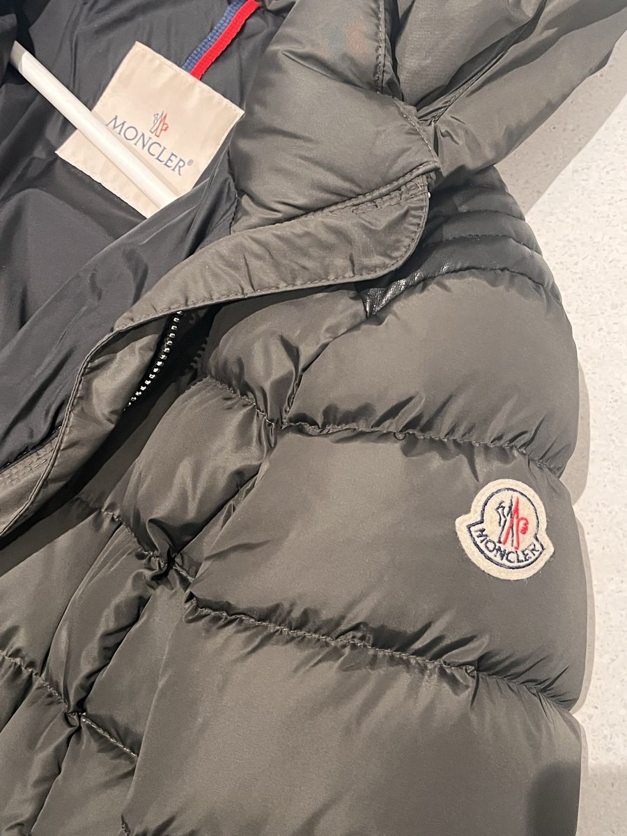 Moncler Manteaux: Moncler Mantel 38 Gr. 2 NEUwertig – Neuf (Voir description) à Zumikon par DesignDeluxe 2