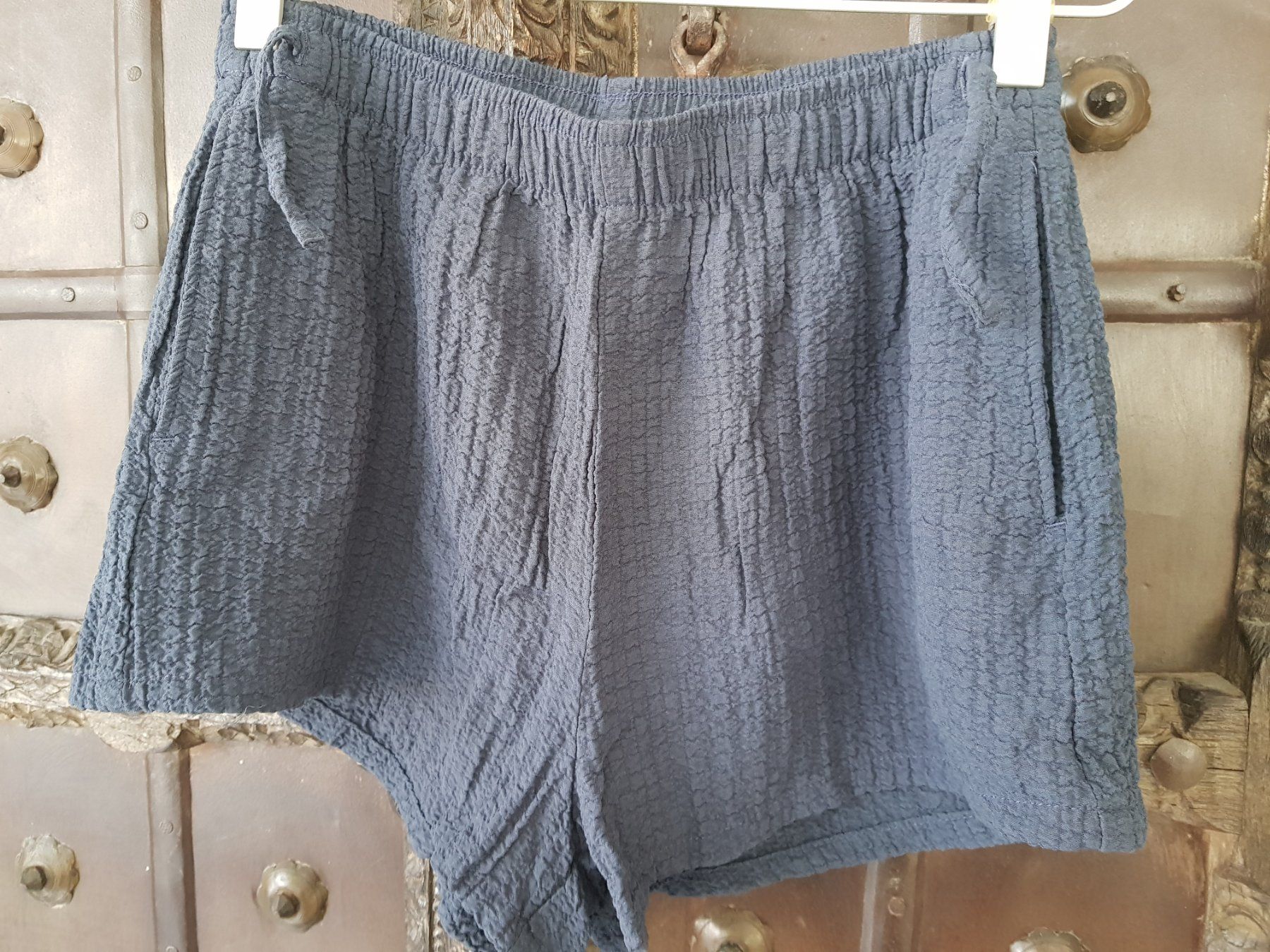 H&M Pantaloni: NEUWERTIGE MÄDCHEN SHORTS – Nuovo (secondo la descrizione) da Root venduto da LifestyleAccessoires