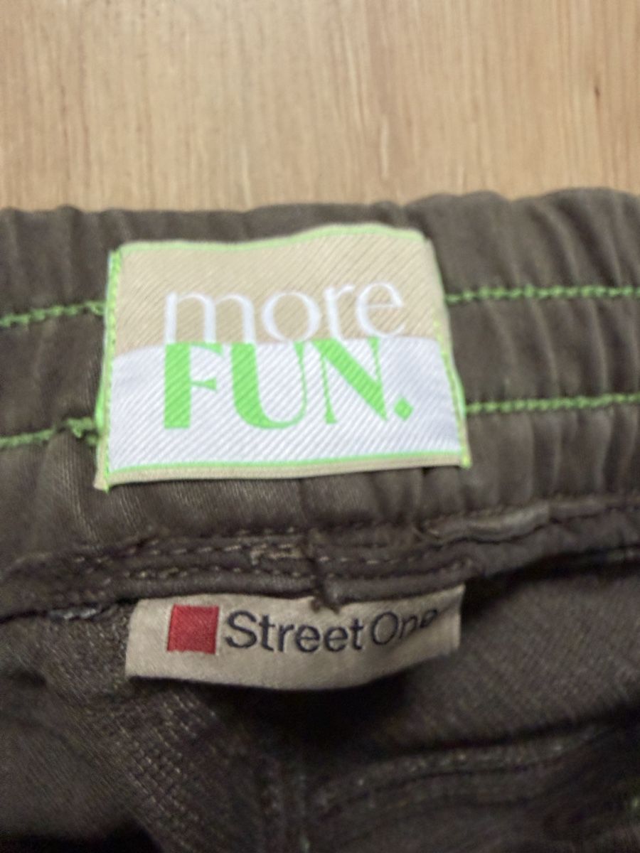 Pantaloni: Hose von Street One Grösse 34 – Usato da Wilen b. Wil venduto da Huibuh 2