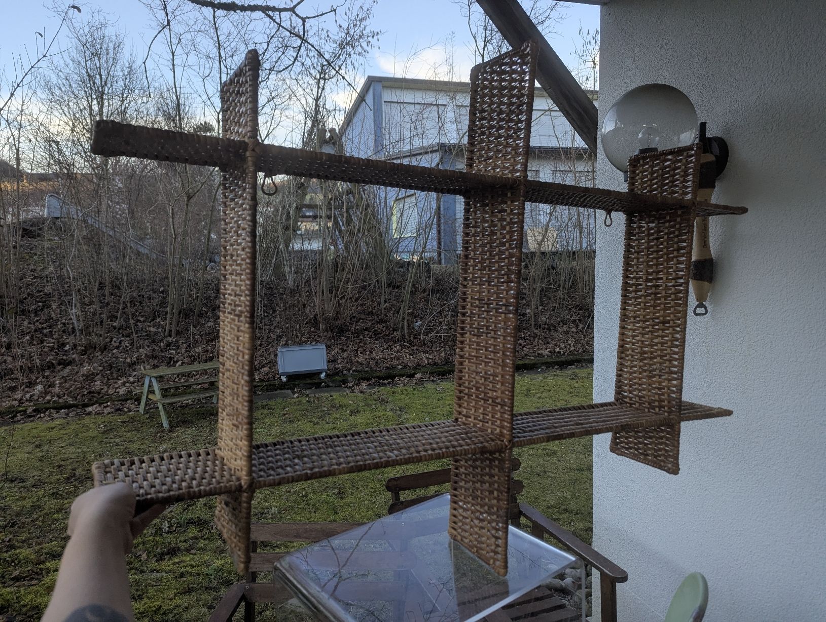 Scaffali: Vintage 70s Rattan Grid Wall Shelf - Large – Usato da Erlinsbach SO venduto da Meytalien 1