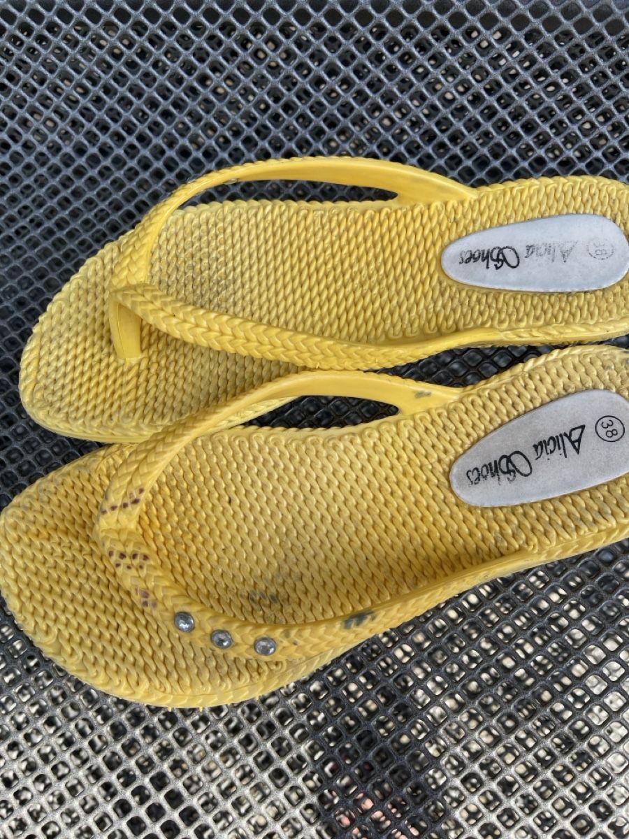 Damenschuhe: Flipflops gelb – Gebraucht aus Oberrieden von Boccia1981 3