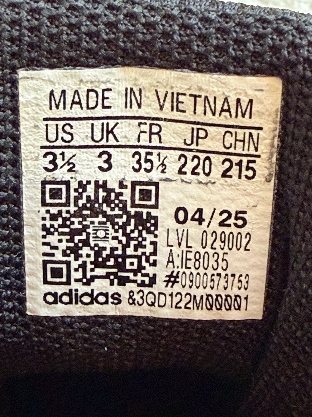 Adidas Scarpe per ragazzi: Hallenschuhe Adidas Gr. 35.5 – Usato da Wislikofen venduto da Lioke 3
