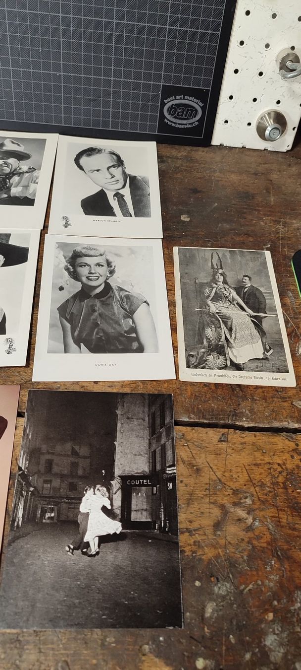 Ansichtskarten: 16 Postkarten z.B.John Wayne, Elvis, Die Deutsche Riesin usw – Gebraucht aus Gelterkinden von MYSTOREFORYOU4460 3