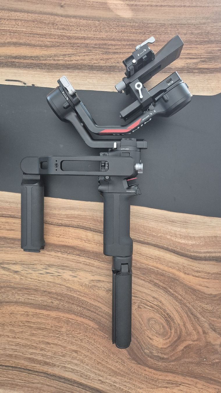 DJI Altri Accessori: DJI RS 4 Combo Stabilisator – Nuovo (secondo la descrizione) da Samstagern venduto da cviet 6