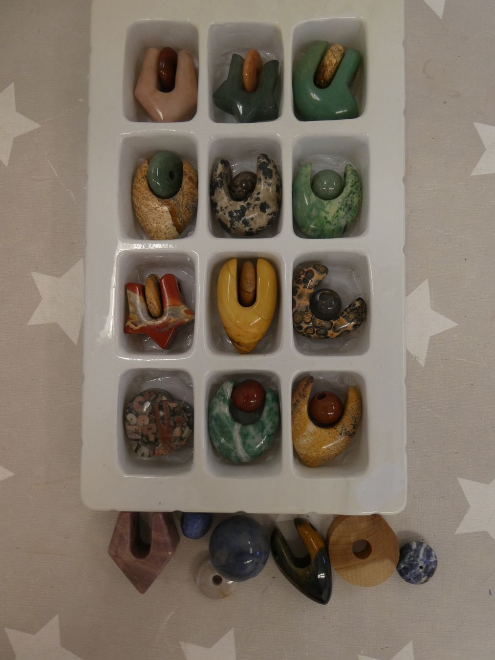 Pendentifs: Anhänger Steine / Holz – D'occasion à Rafz par Powacaddy