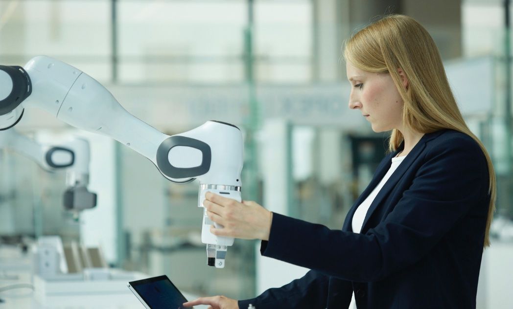 Tutte le macchine: FRANKA EMIKA, PANDA Robot – Usato da Blonay venduto da inf_2rmr 1