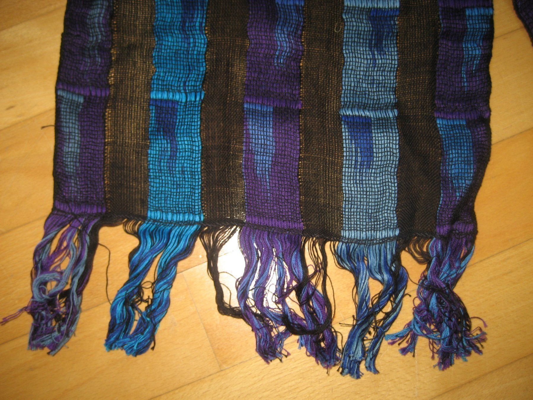 Foulard & Sciarpe: Schal handgewoben – Nuovo (secondo la descrizione) da Unterengstringen venduto da Olifant4 1