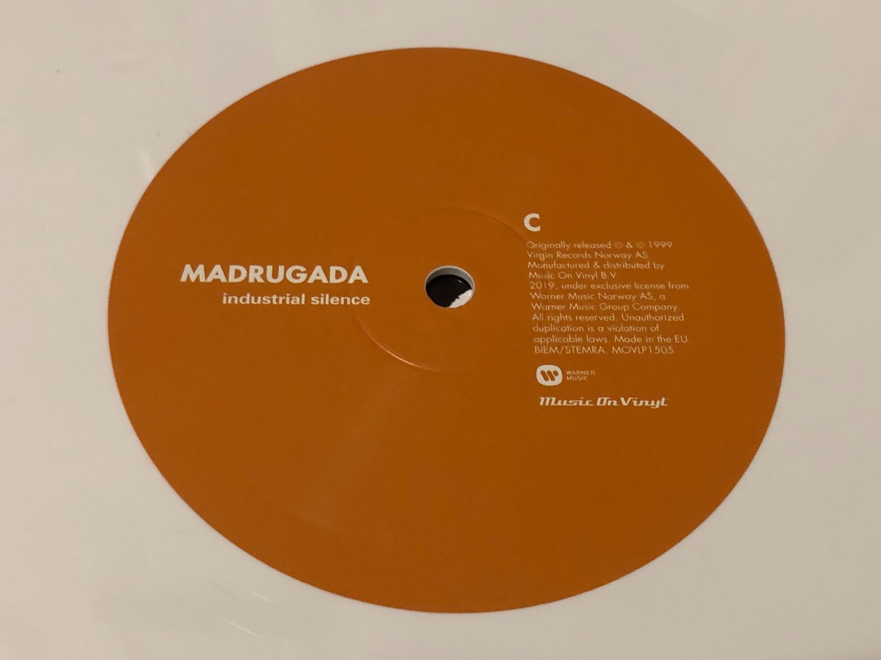 Dischi in vinile: MADRUGADA - INDUSTRIAL SILENCE LP EU 2019 LTD EDITION – Usato da Zofingen venduto da kartengeheimniss 6