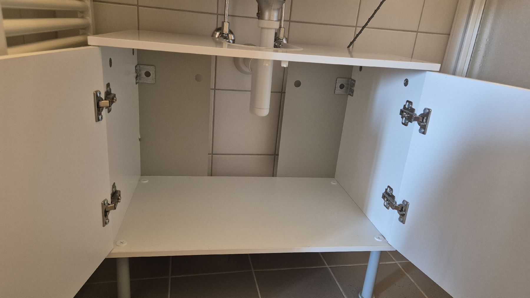 Kommoden: Bathroom Sink Cabinet White Used Condition – Gebraucht aus Zürich von ManuelMB 1