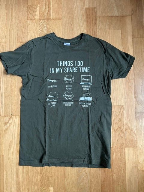 T-shirt: T - Shirt Flugzeug – Usato da Rickenbach Sulz venduto da Feli333