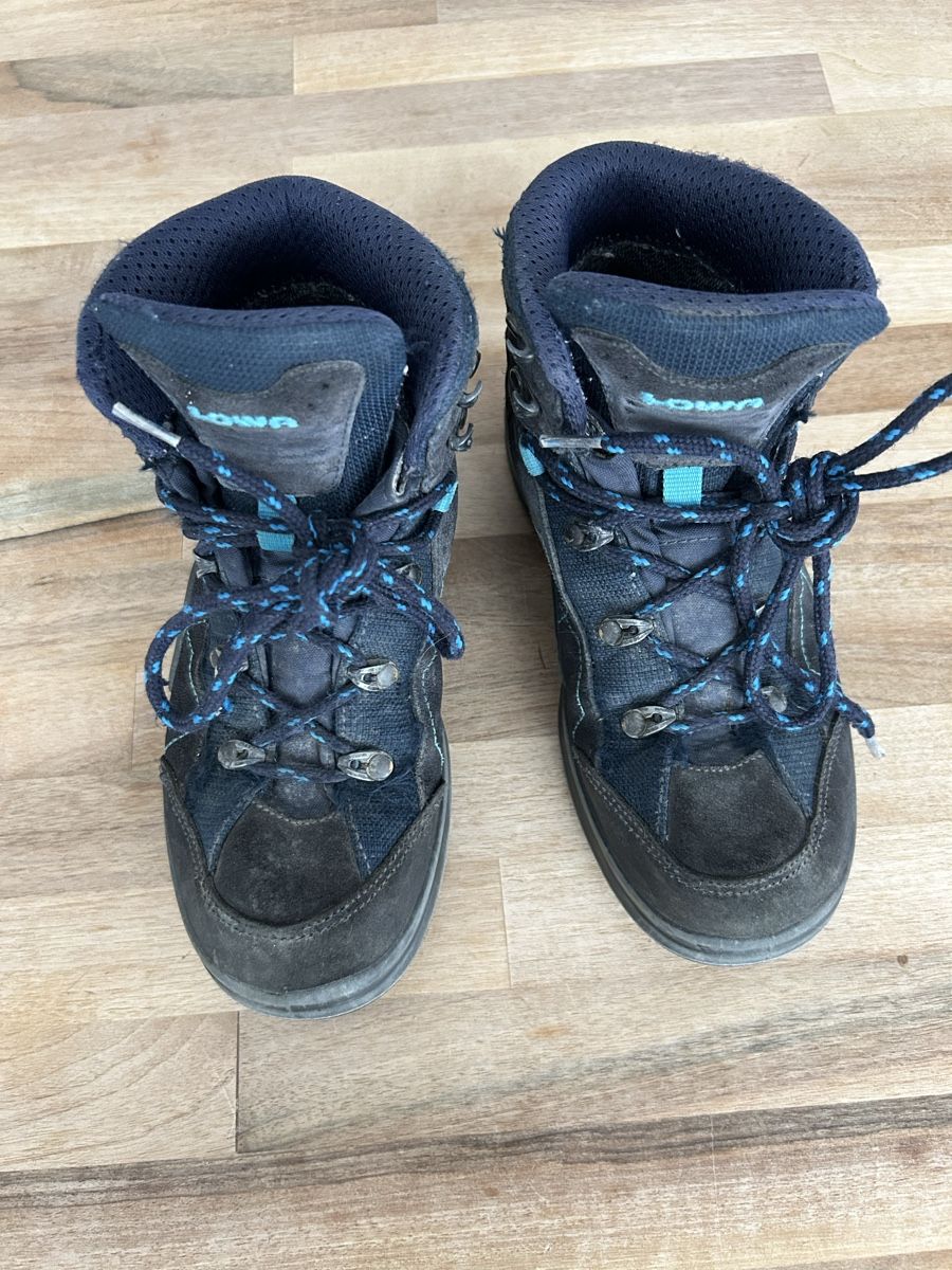 Lowa Scarpe da uomo: Lowa Wanderschuhe Gr.34 – Usato da Breitenbach venduto da Diamondlady