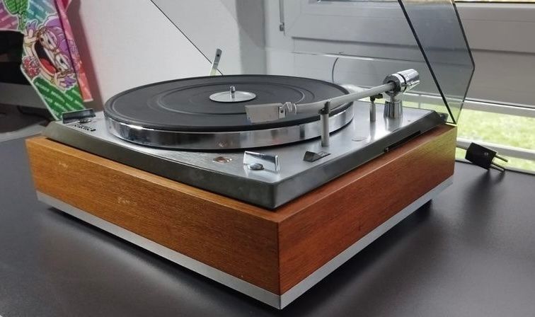 Philips Giradischi: Philips AG2230 W Plattenspieler – Usato da Trimbach venduto da SABO-61 2