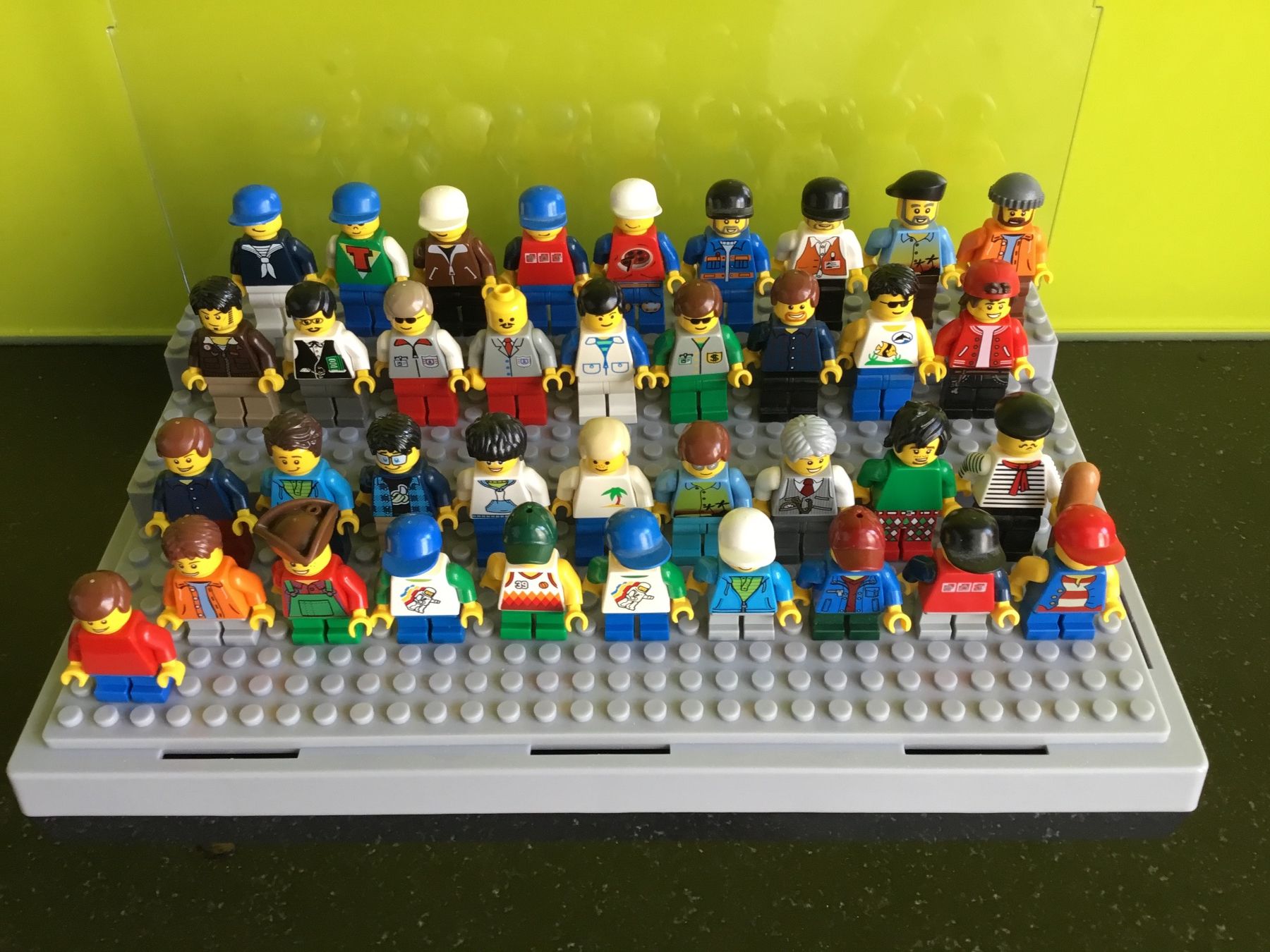 Lego Statuette: Lego Figuren Sammlung – Usato da Basel venduto da Hampe1555 2