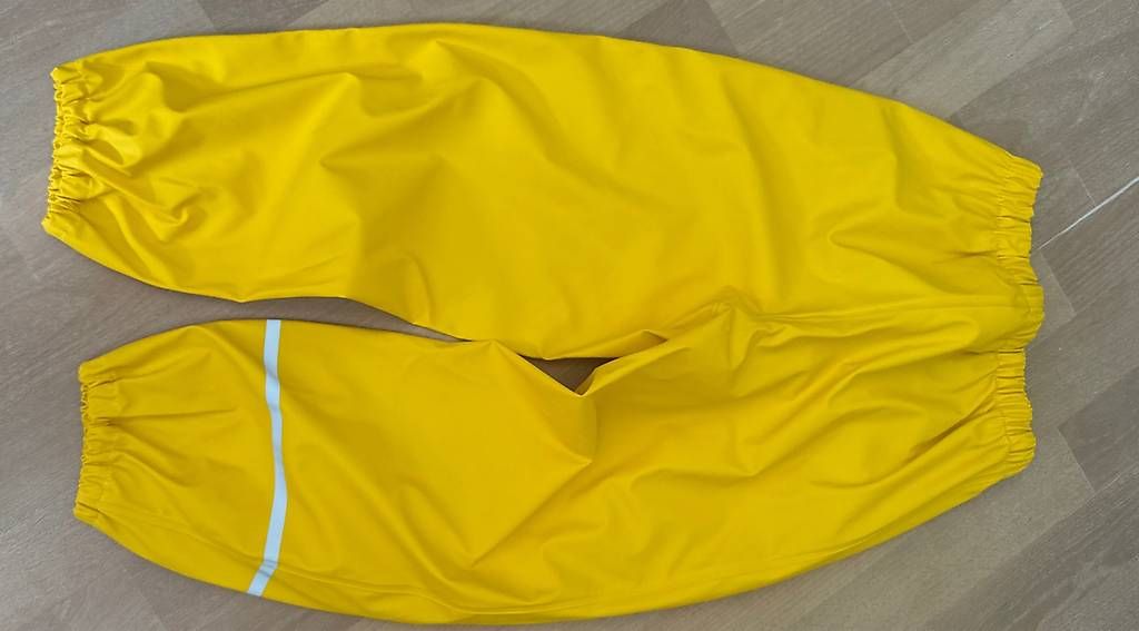 Pantaloni: Regenhose gelb Gr 128 – Nuovo e nell'imballaggio originale da Tägerwilen venduto da ho__r7hj 1