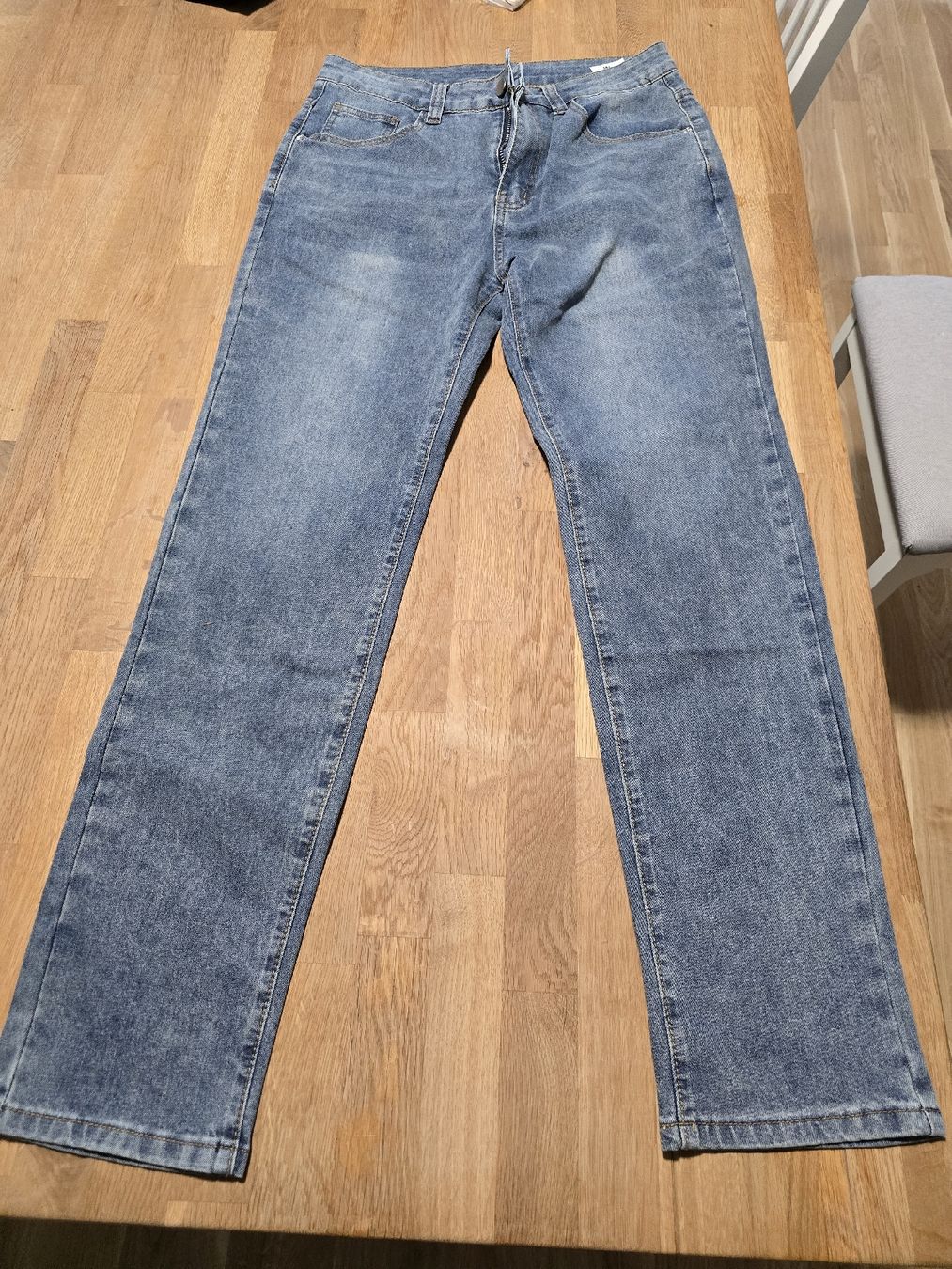 Jeans: Herrenjeans Grösse M Neu – Nuovo e nell'imballaggio originale da Emmenbrücke venduto da prisan_LU