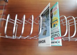 Zeitungsständer Collator grössenverstellbar