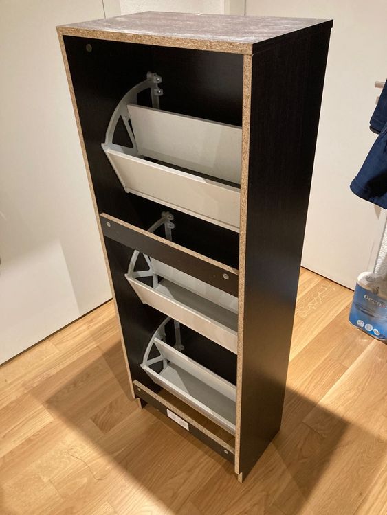 Schuhregal IKEA BISSA mit 3 Fächern, dunkles Holz Kaufen auf Ricardo
