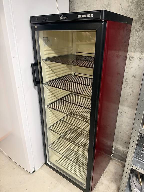 Kühlschrank: Weinkühler Weinkühlschrank – Gebraucht aus Reinach AG von fly_s8p8