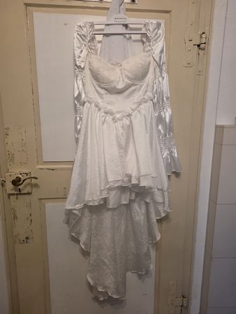Weißes Kleid 
