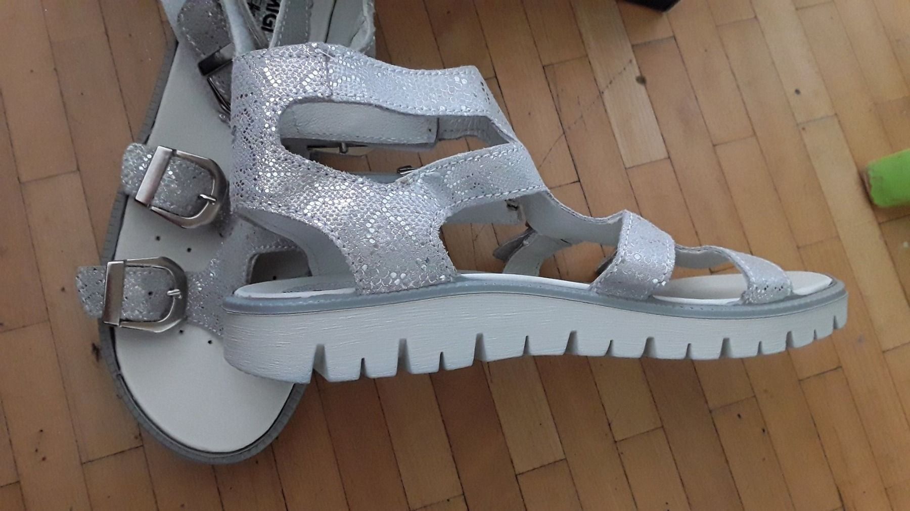 Schuhe für Mädchen: Neu primigi sandalen gr 36 – Neu und originalverpackt aus Dagmersellen von L.Ga. 1