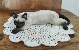Keramik Katze Siam liegend 17cm guter Zustand