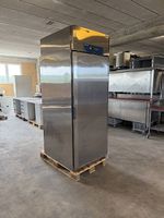 Einfahrt-Kühlschrank POLKA Gastro
