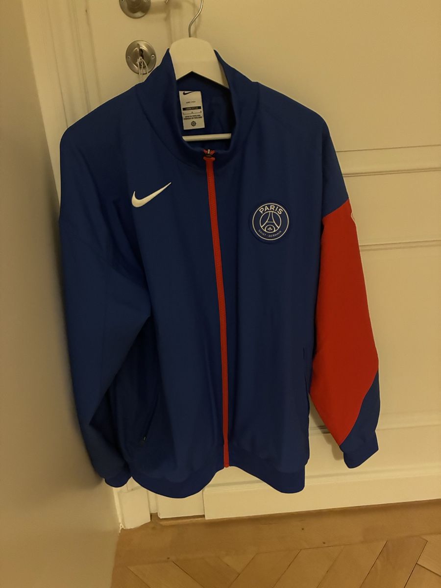 Nike Vestes: PSG 2025/26 T90 Jacket Size L – Neuf (Voir description) à Genève par ebo_m287