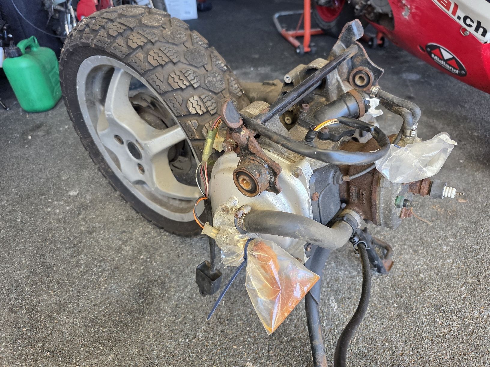 Yamaha Scooters: Yamaha Aerox Motor mit Hinterrad – Gebraucht aus Schafisheim von onezillion 3