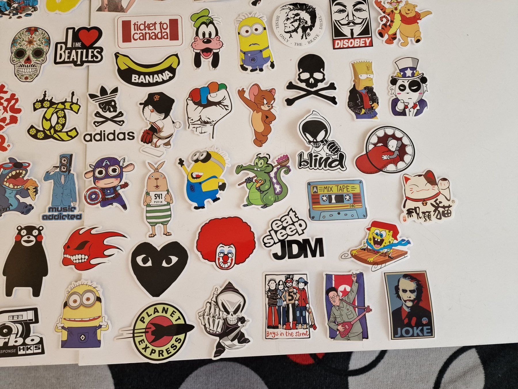 Sticker: Verschiedene Aufkleber 100 stk Nr.1 – Nuovo (secondo la descrizione) da Grächen venduto da -Arturas- 1
