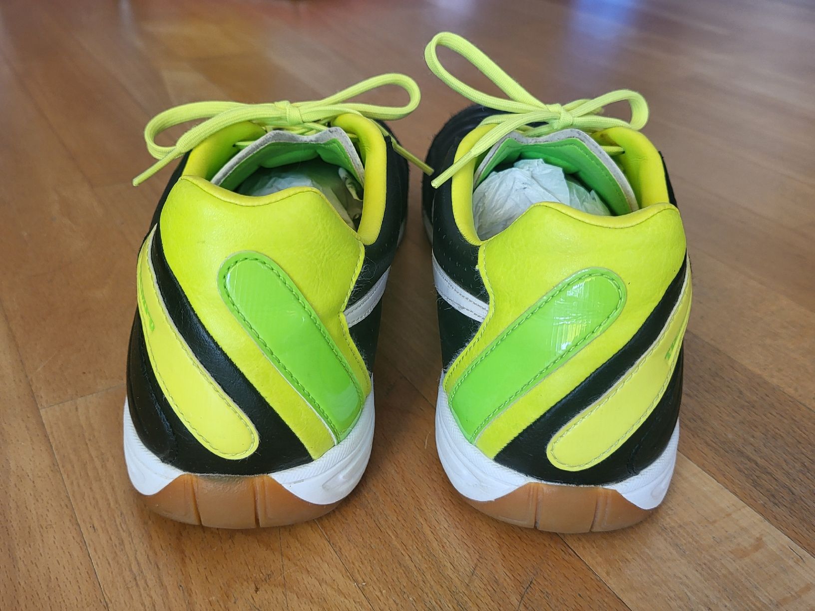 Nike Chaussures hommes: Nike Hallenschuhe Männer, Gr.47 – D'occasion à Embrach par Saphira_007 2