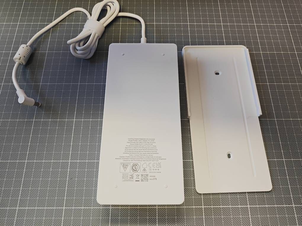 Caricabatterie: Alimentatore Unifi UACC-Adapter-AC-210W – Usato da Odogno venduto da Aron.Stocker 1