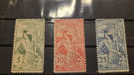 1900 UPU Satz Ungestempelt mit Falzspuren