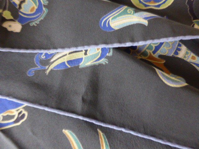 Fabric Frontline Foulard & Sciarpe: Seidenschal Fabric Frontline neuwertig – Usato da Hitzkirch venduto da kleinerbaer01 3
