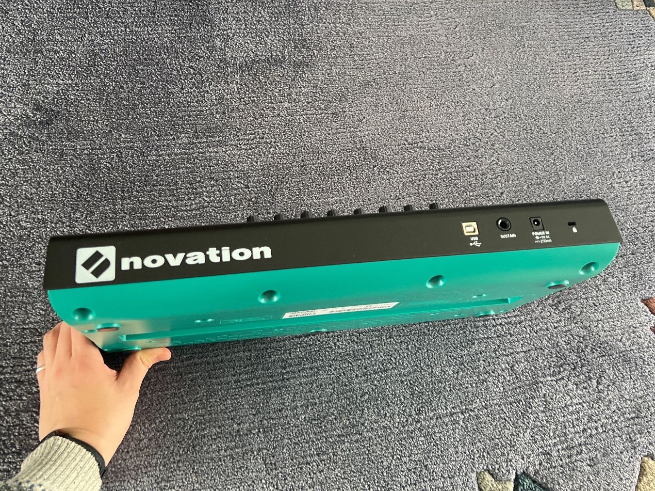 Novation Strumenti musicali: Novation Launchkey 25 Midi Controller (inkl. Kabel) – Usato da Uzwil venduto da EliasSchmidt 2