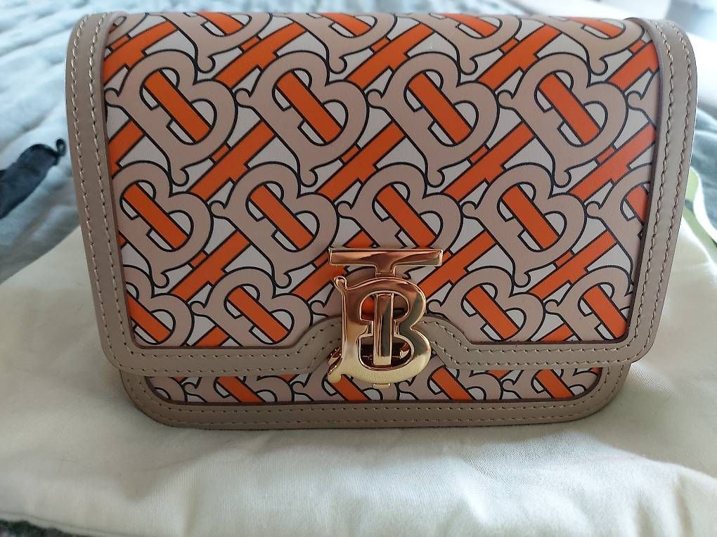 Burberry Sacs femmes: Burberry, Gürteltasche – D'occasion à Herrliberg par jen_h52z 1