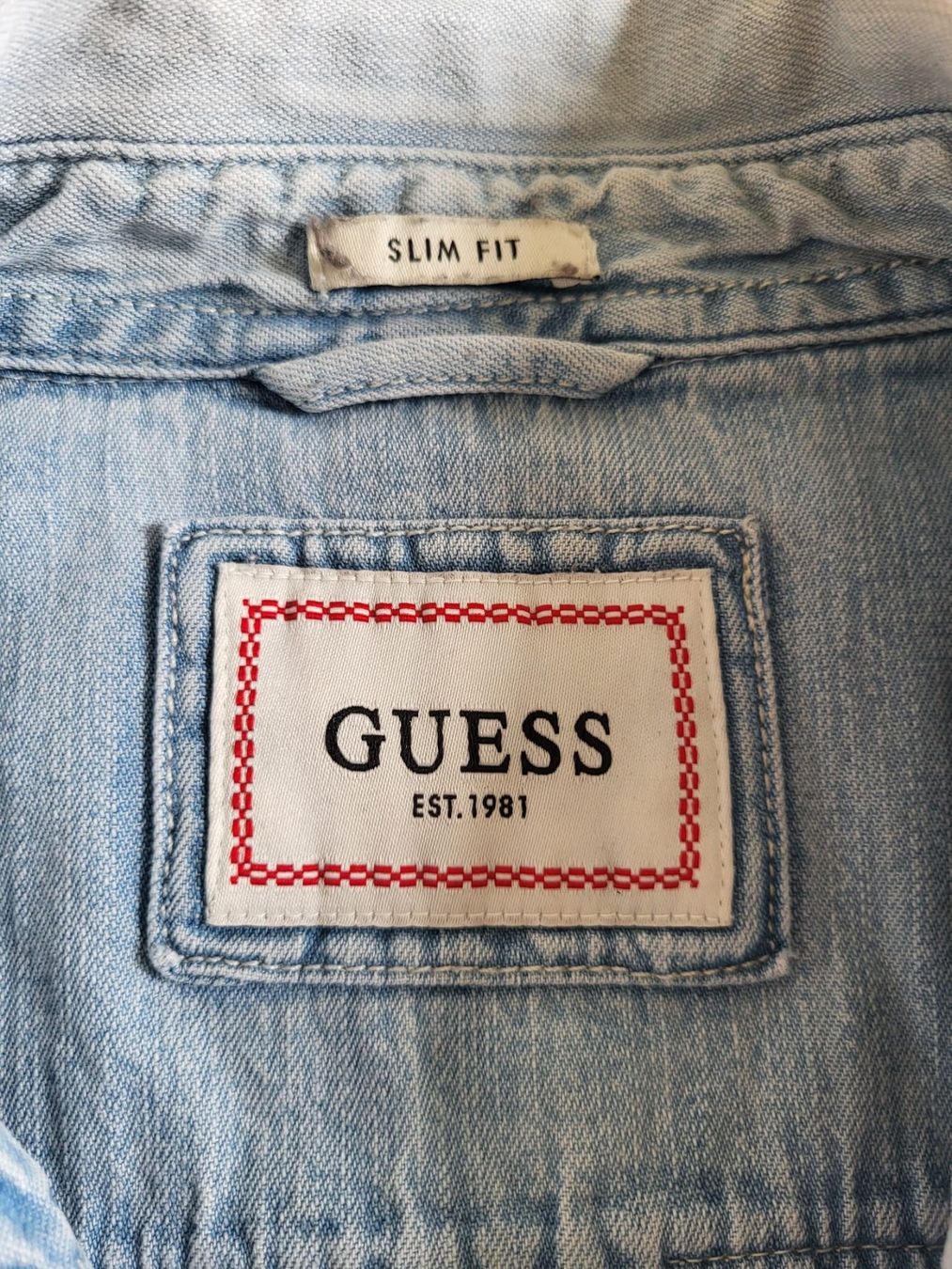 Guess Camicie: Guess Jeanshemd Hellblau, Gr. M, Slim Fit – Usato da Liestal venduto da Skunk02 2
