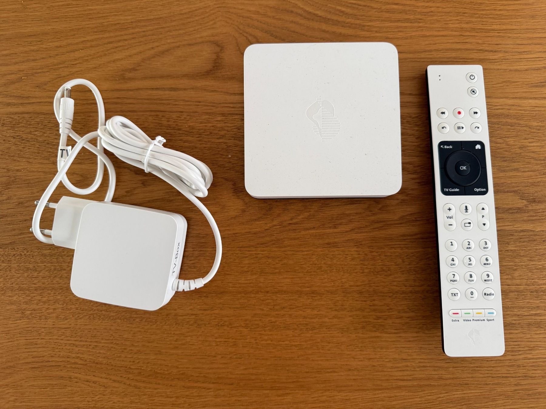 Swisscom Audio- & Mediensysteme: Swisscom TV BOX IP1400 – Gebraucht aus Founex von MaevaMatahi