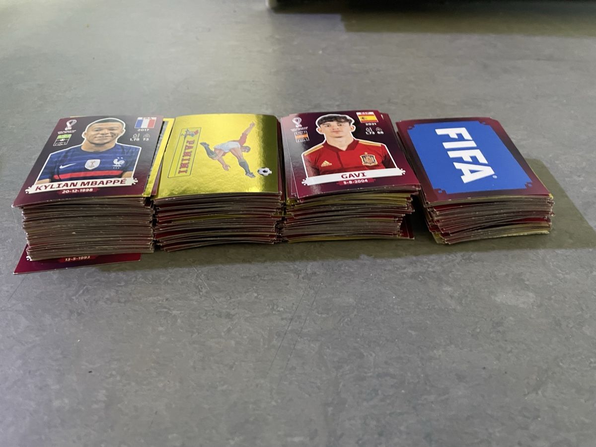 Panini Cartes à collectionner: Panini 2022 WM Sticker!  – D'occasion à Kerns par jol_h6f8 1