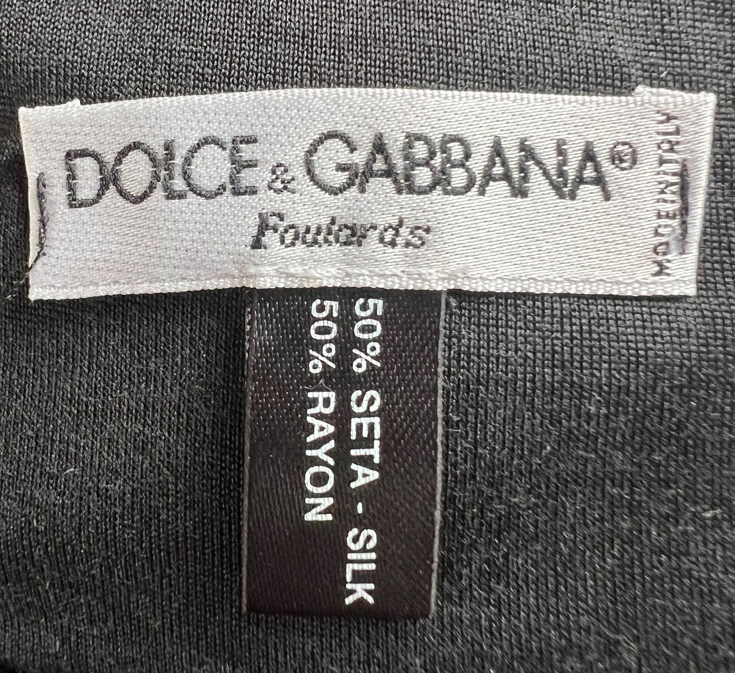 Dolce & Gabbana Foulard & Sciarpe: Edler Schal von Dolce&Gabanna – Usato da Kilchberg ZH venduto da jul_d2j2 3