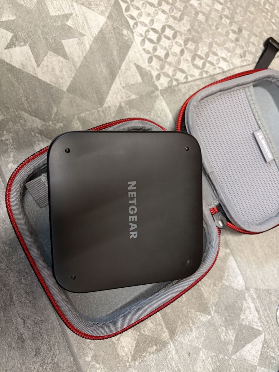 Netgear Modems & Routeurs: Netgear Nighthawk M6 Pro Mobile Router – D'occasion à Kleinandelfingen par Dani881 2