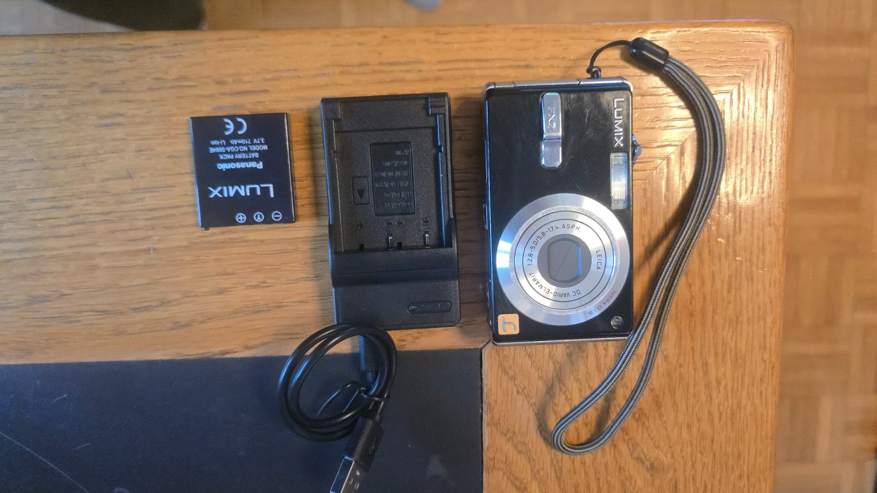 Panasonic Fotocamera: Kamera Panasonic DMC-FX7 – Usato da Wallisellen venduto da theblacksheep 9