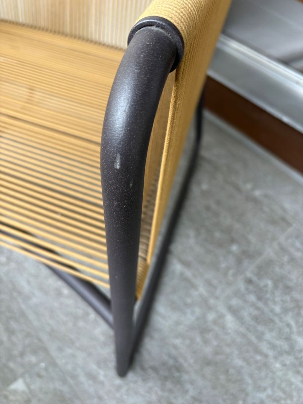 Poltrone: Sessel mit Hocker, Harp 311, Roda – Usato da Zürich venduto da Bda1 2