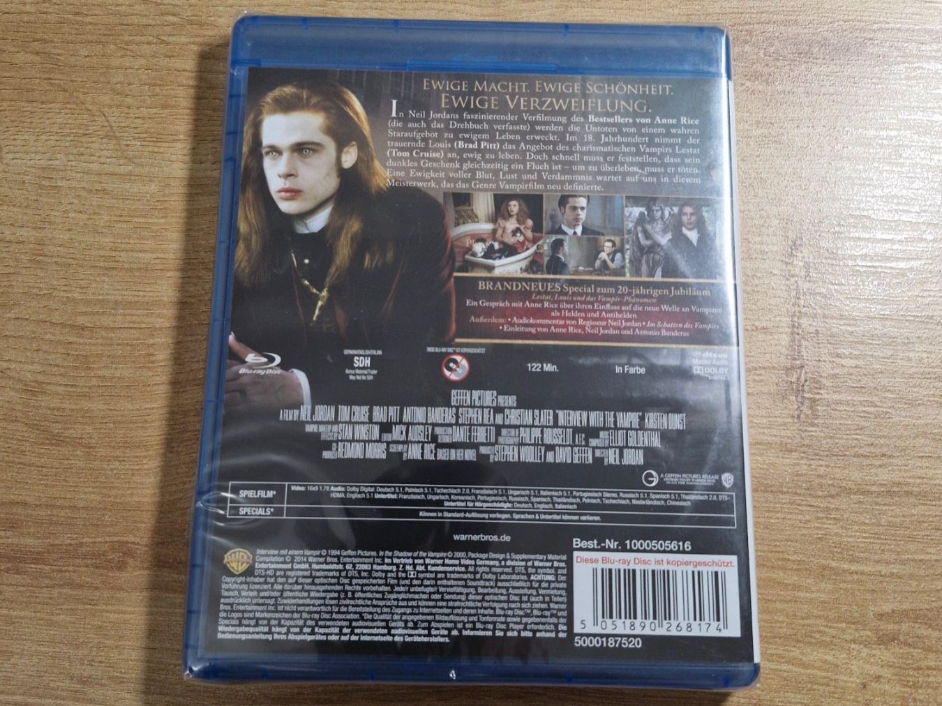 Tous les DVDs: Interview mit einem Vampir (1994) NEU OVP Bluray – Neuf avec emballage d'origine à Pfungen par Whitie 1